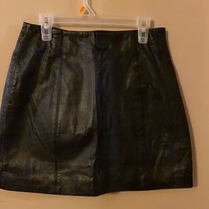 Leather mini.  Size 6 Black